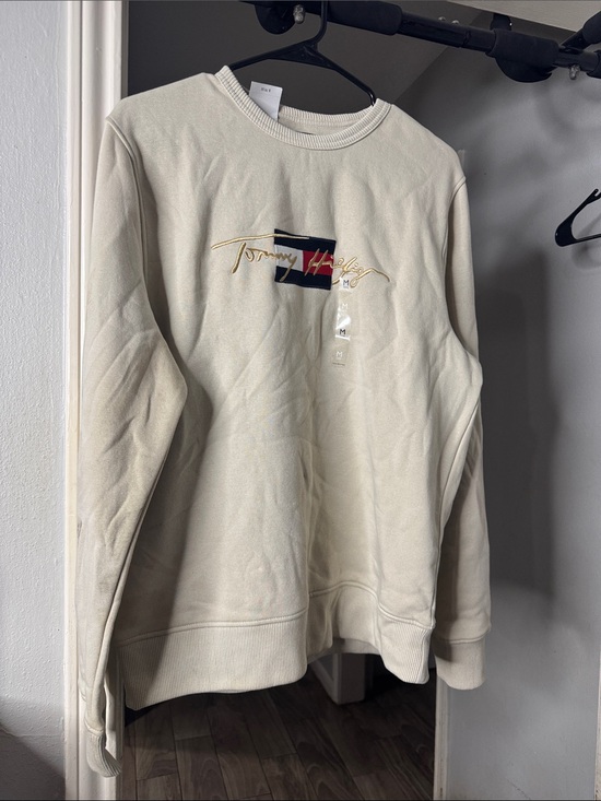 Tommy Hilfiger Other - Tommy Hilfiger Off-White Crewneck Sweatshirt with Embroidered Flag